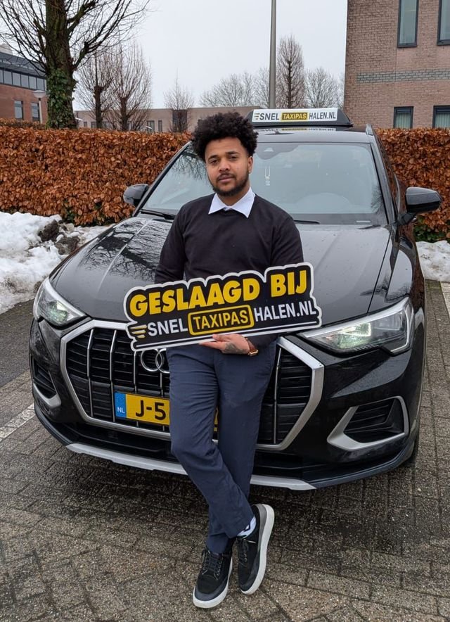Cursist geslaagd voor de taxipas bij Sneltaxipashalen.nl (9)