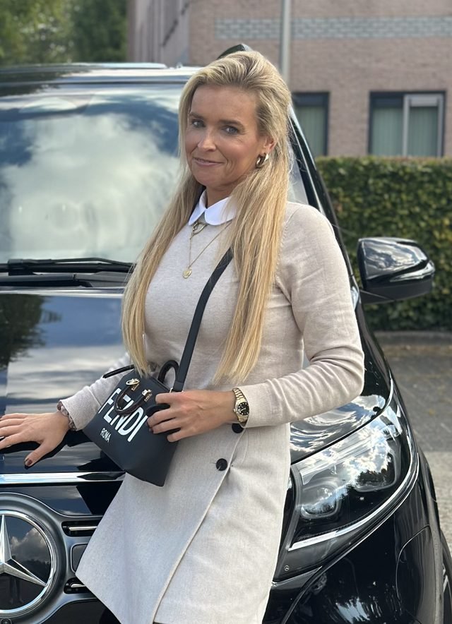 Jonne in één keer geslaagd voor haar taxipas bij Sneltaxipashalen.nl